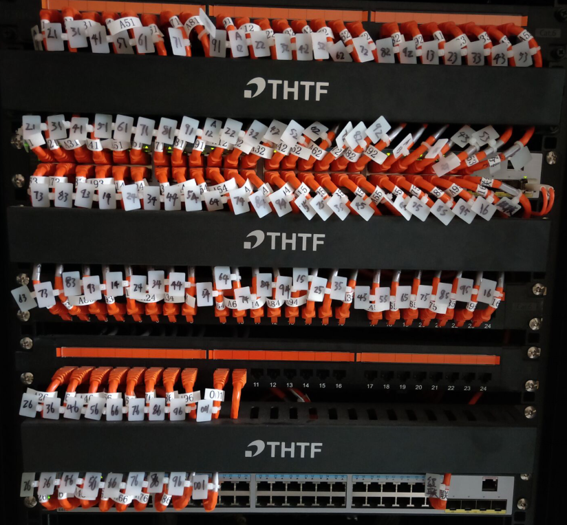 機(jī)房綜合布線(xiàn)，機(jī)柜效果圖，深圳打模塊、配線(xiàn)架專(zhuān)業(yè)布線(xiàn)